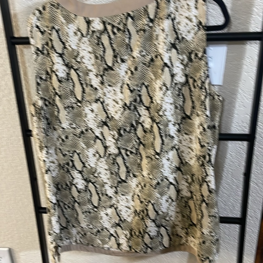. - Picture 2 of 3